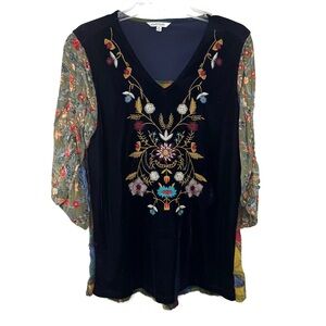 John Mark Medium Blue Velvet  with Intricate Embroidery Stunning New Condition